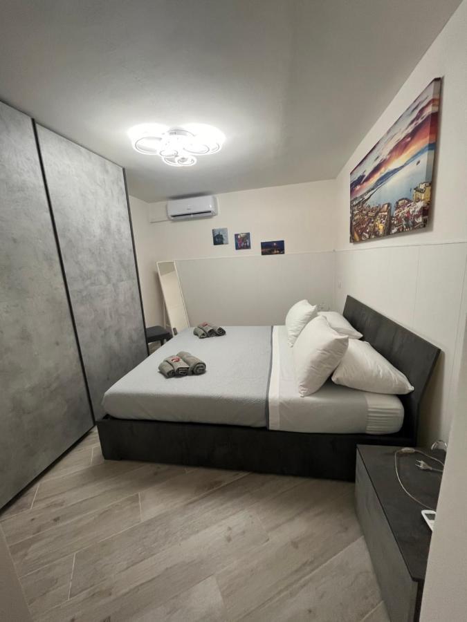 Mareluna Gradoni Di Chiaia Apartment Naples