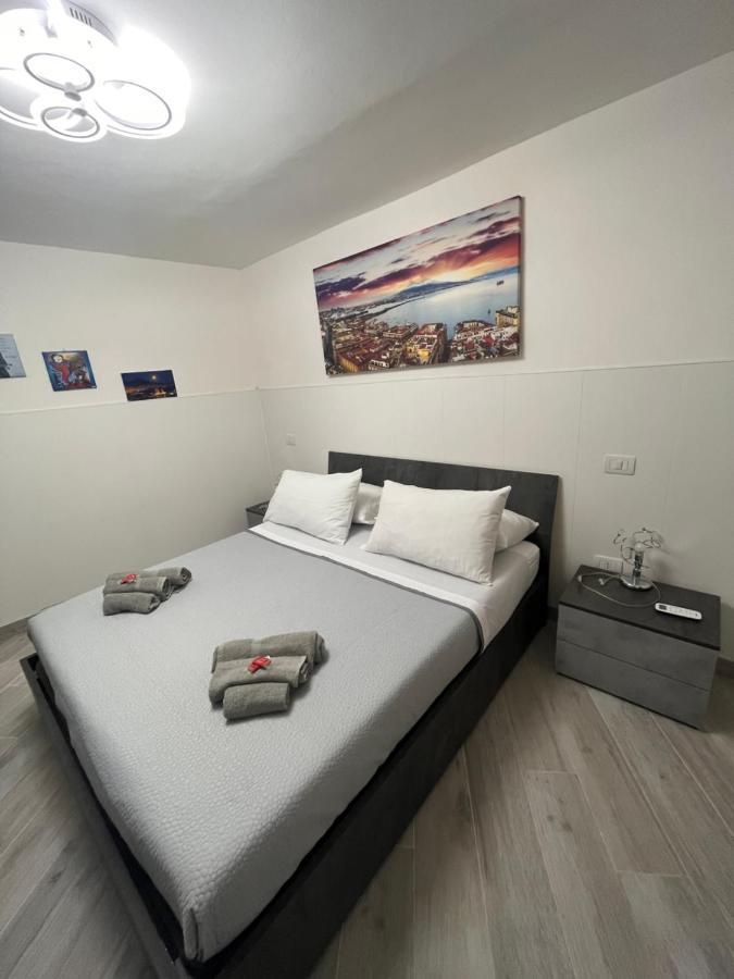 Mareluna Gradoni Di Chiaia Apartment