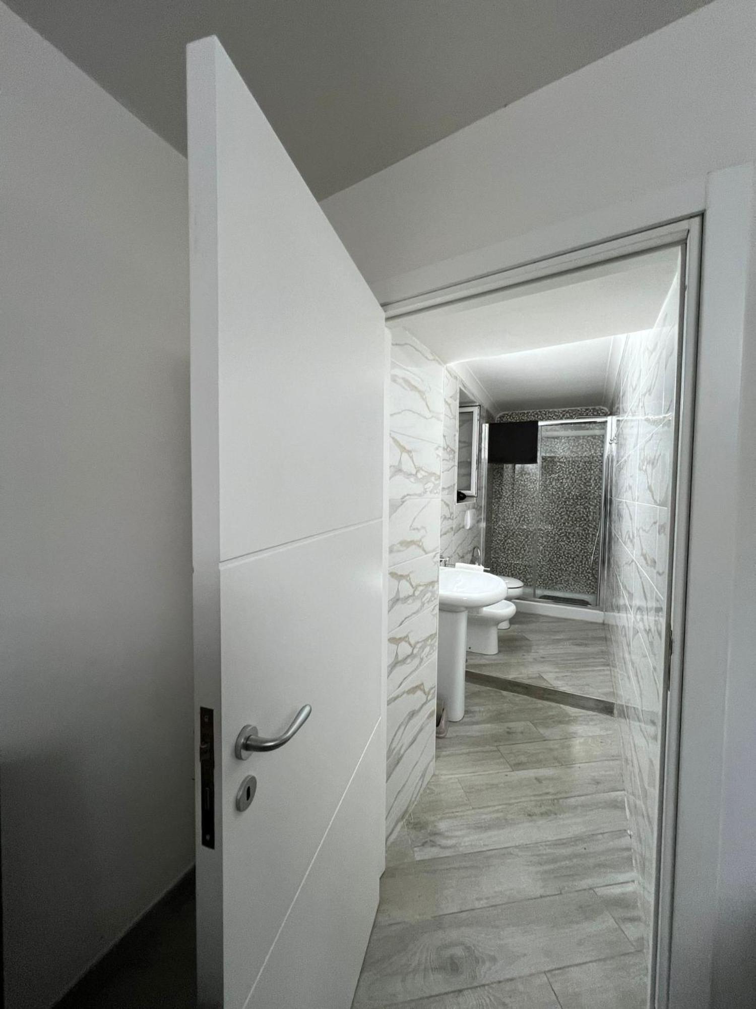 Apartment Mareluna Gradoni Di Chiaia Naples